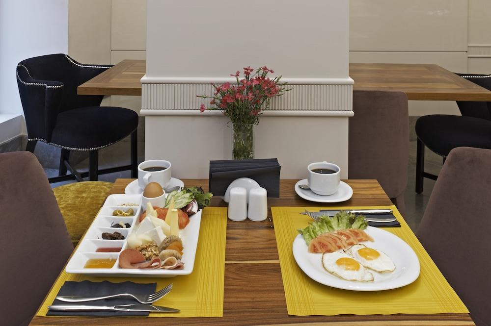 Four Points Flex By Sheraton Istanbul Taksim Square Istambul Exterior foto