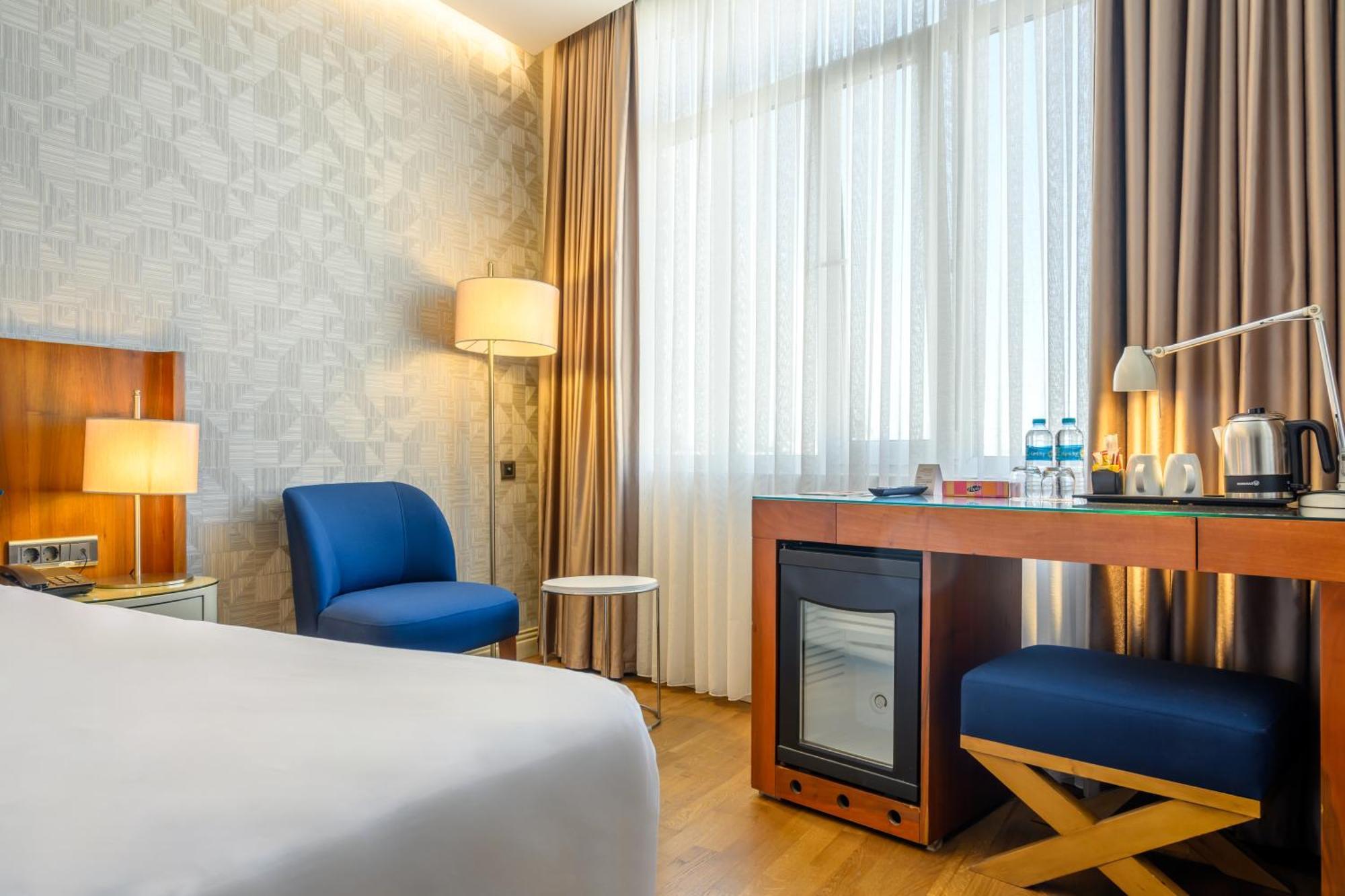Four Points Flex By Sheraton Istanbul Taksim Square Istambul Exterior foto