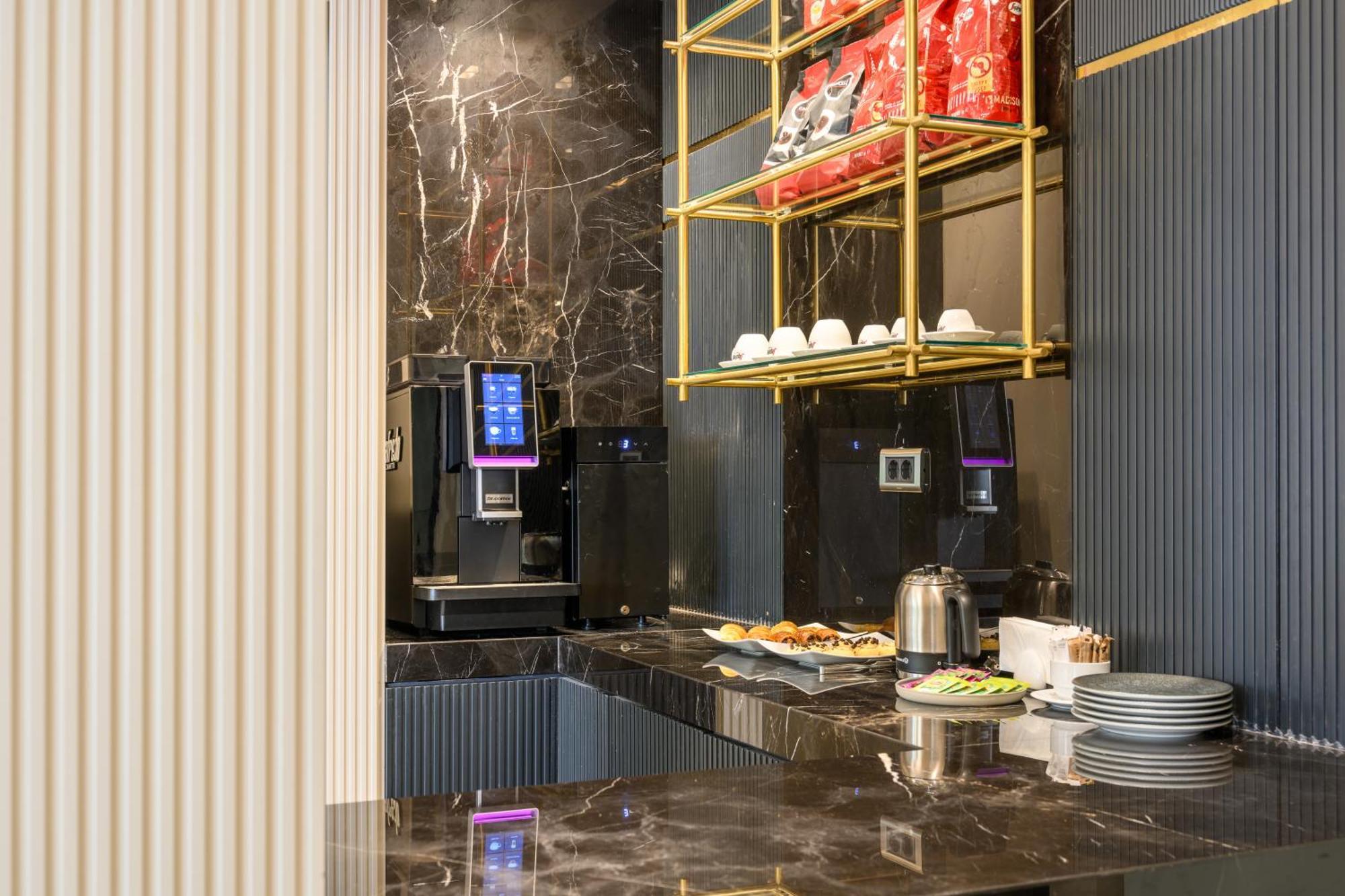 Four Points Flex By Sheraton Istanbul Taksim Square Istambul Exterior foto