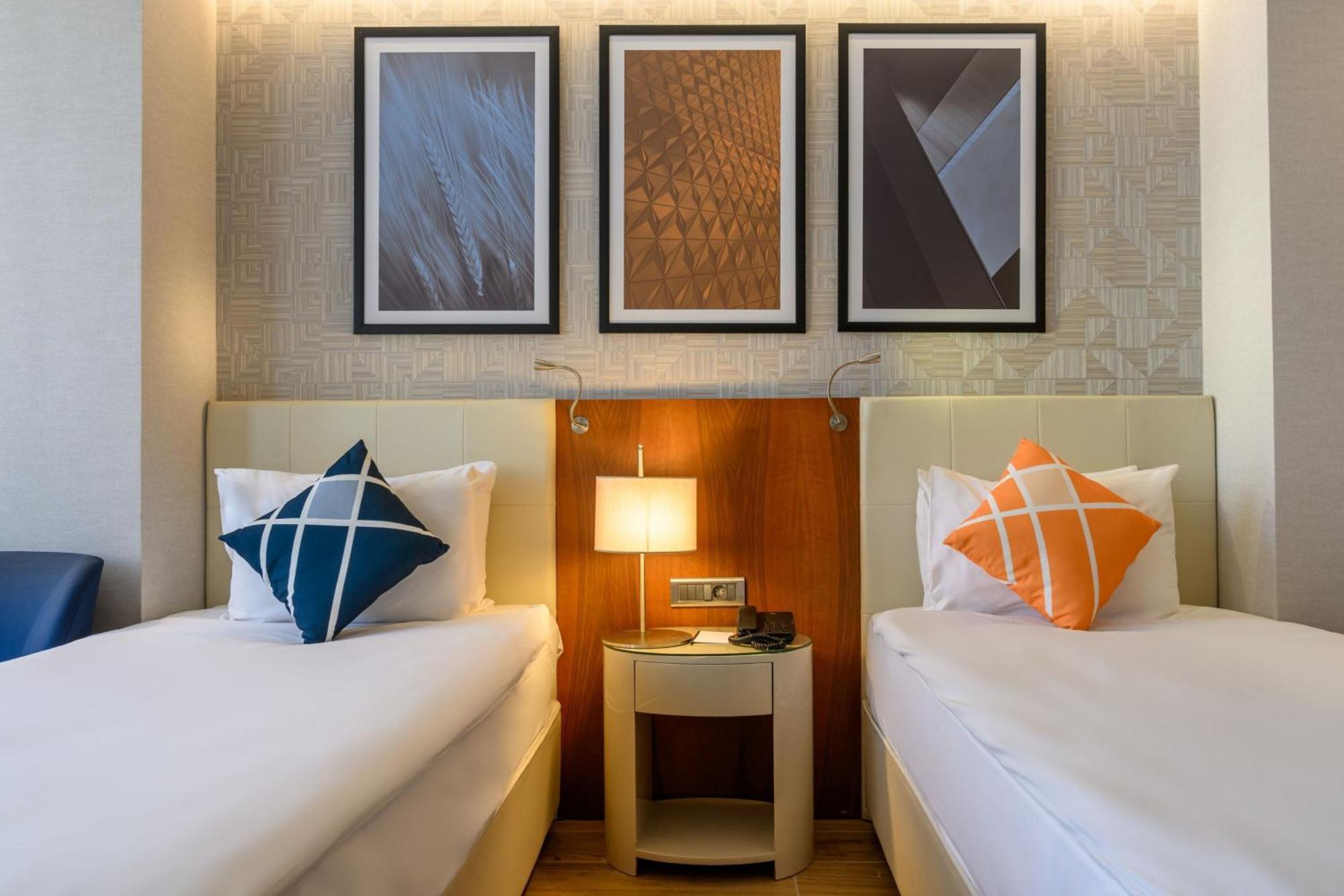 Four Points Flex By Sheraton Istanbul Taksim Square Istambul Exterior foto