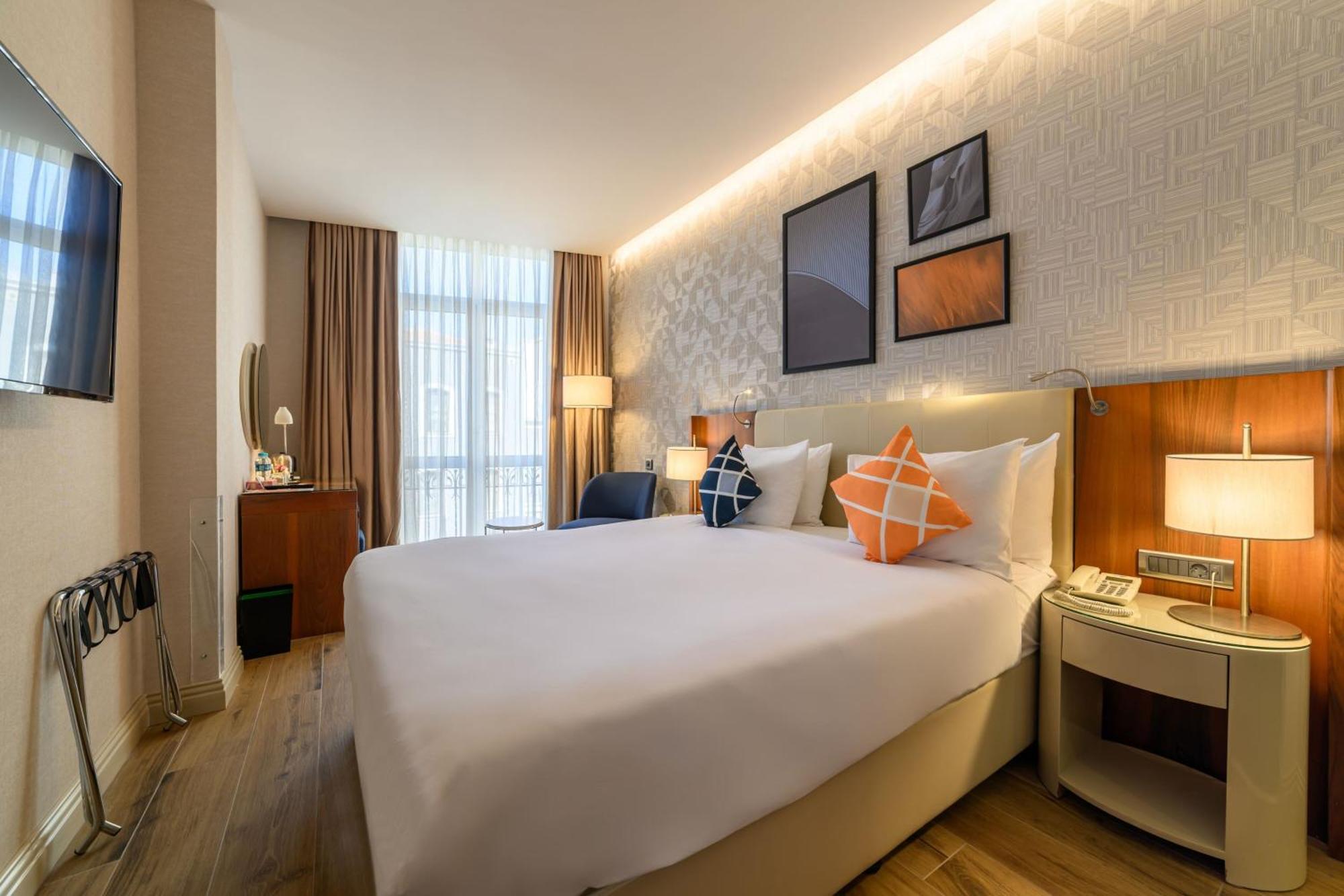 Four Points Flex By Sheraton Istanbul Taksim Square Istambul Exterior foto