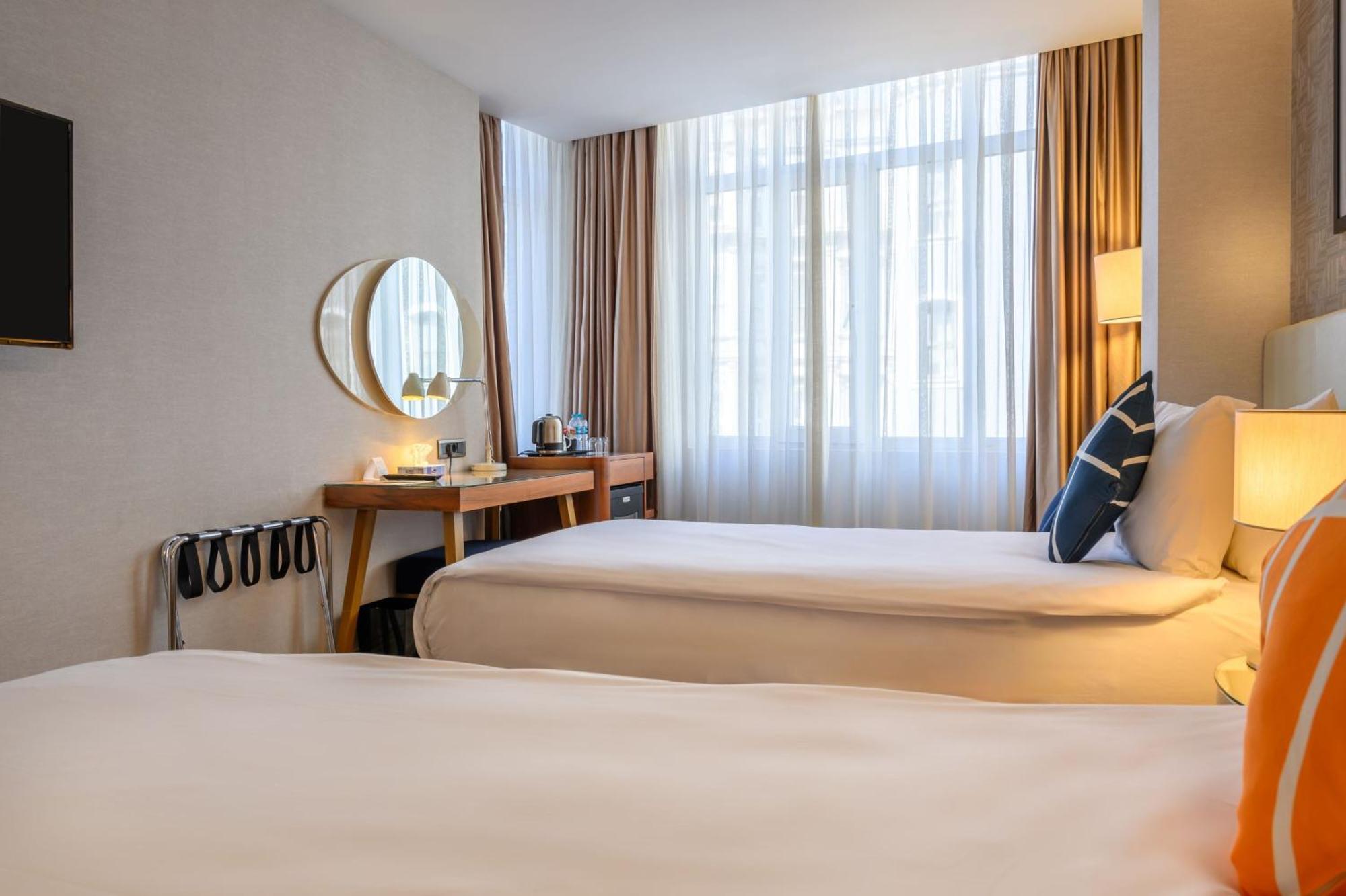 Four Points Flex By Sheraton Istanbul Taksim Square Istambul Exterior foto
