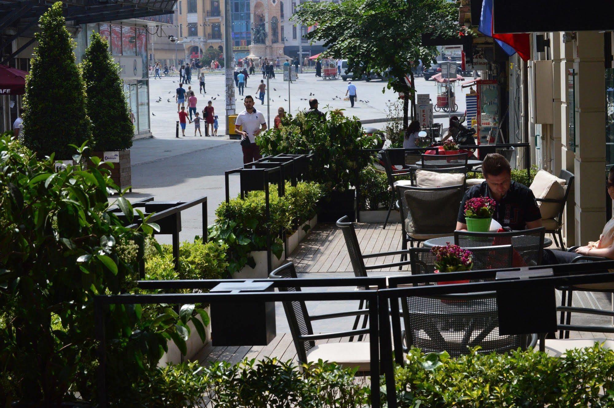 Four Points Flex By Sheraton Istanbul Taksim Square Istambul Exterior foto